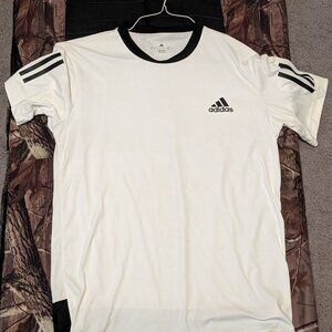 Adidas T-shirt